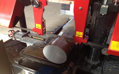 安源卧式带锯床加工时出现明显振荡如何排查？